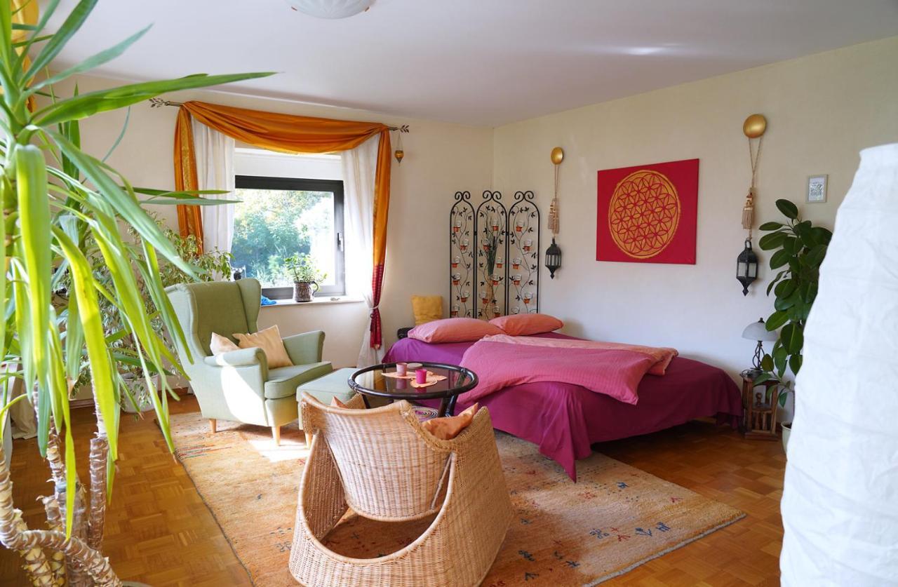 Ferienwohnung Im Haus Lotus Mit Grossem Balkon Und Garten Bad Urach Exteriör bild